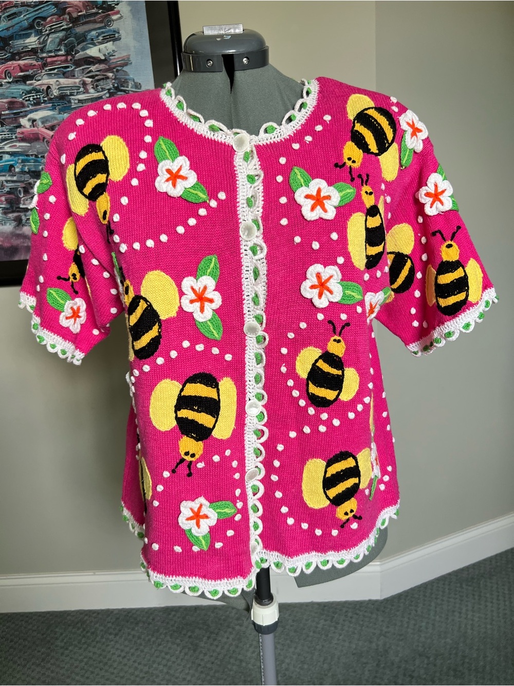 Design options Philip & Jane Gordon  bees sweater cardigan daisy